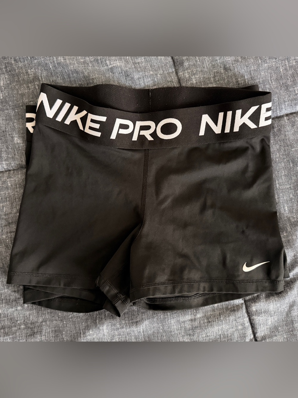 Nike Pro 3” (Volleyball) Shorts Size Medium in Black